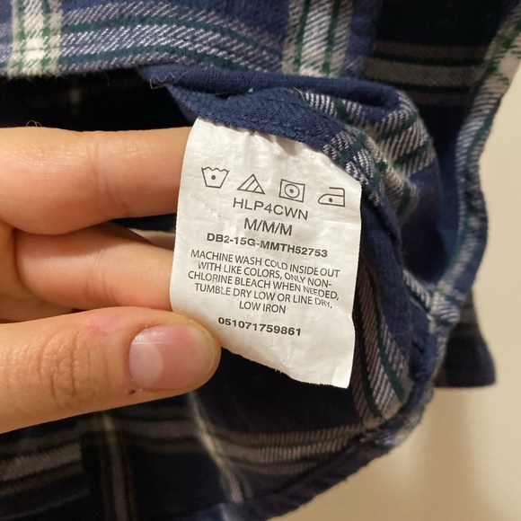 Wrangler Men’s Blue Plaid Flannel - Picture 7 of 8